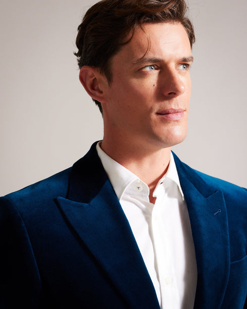 EDWARDJ-Jackets-Add a luxurious twist to your look with the EDWARDJ velvet blazer. Crafted from pure cotton, its slim fit and peaked lapels exude a refined yet bold style. Velvet blazer Peaked lapels Pure cotton Slim fit Button fastening Fully lined- Ted Baker Romania